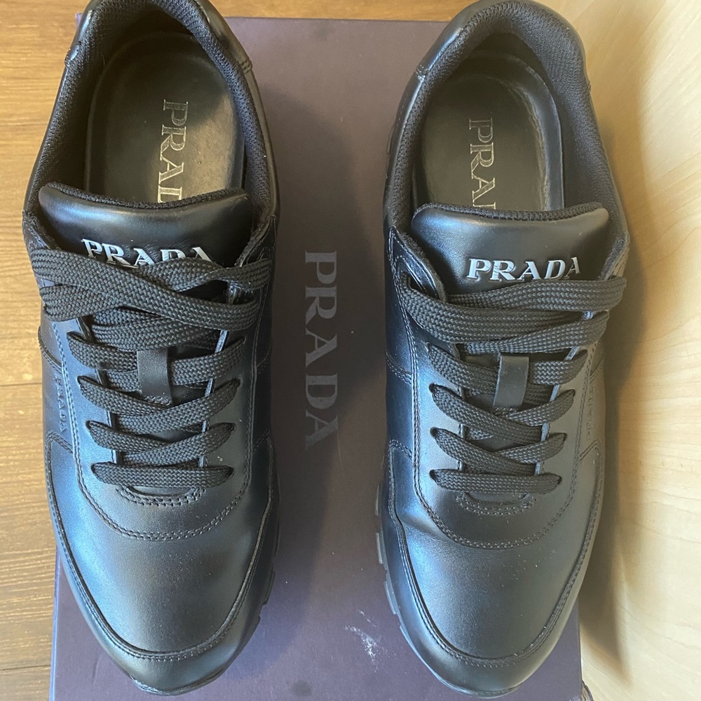 Men’s Prada sneakers - Picture 2 of 3